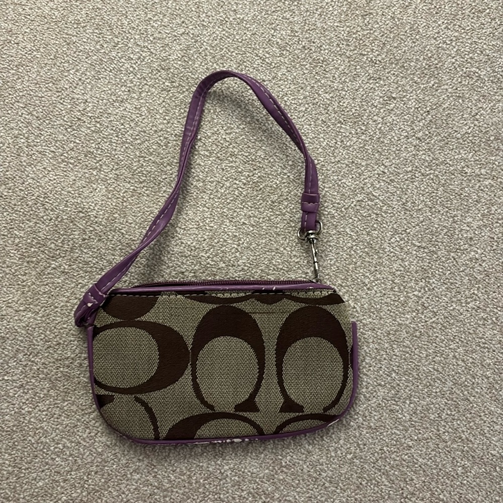 small coach wristlet
